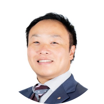飯塚 昭博