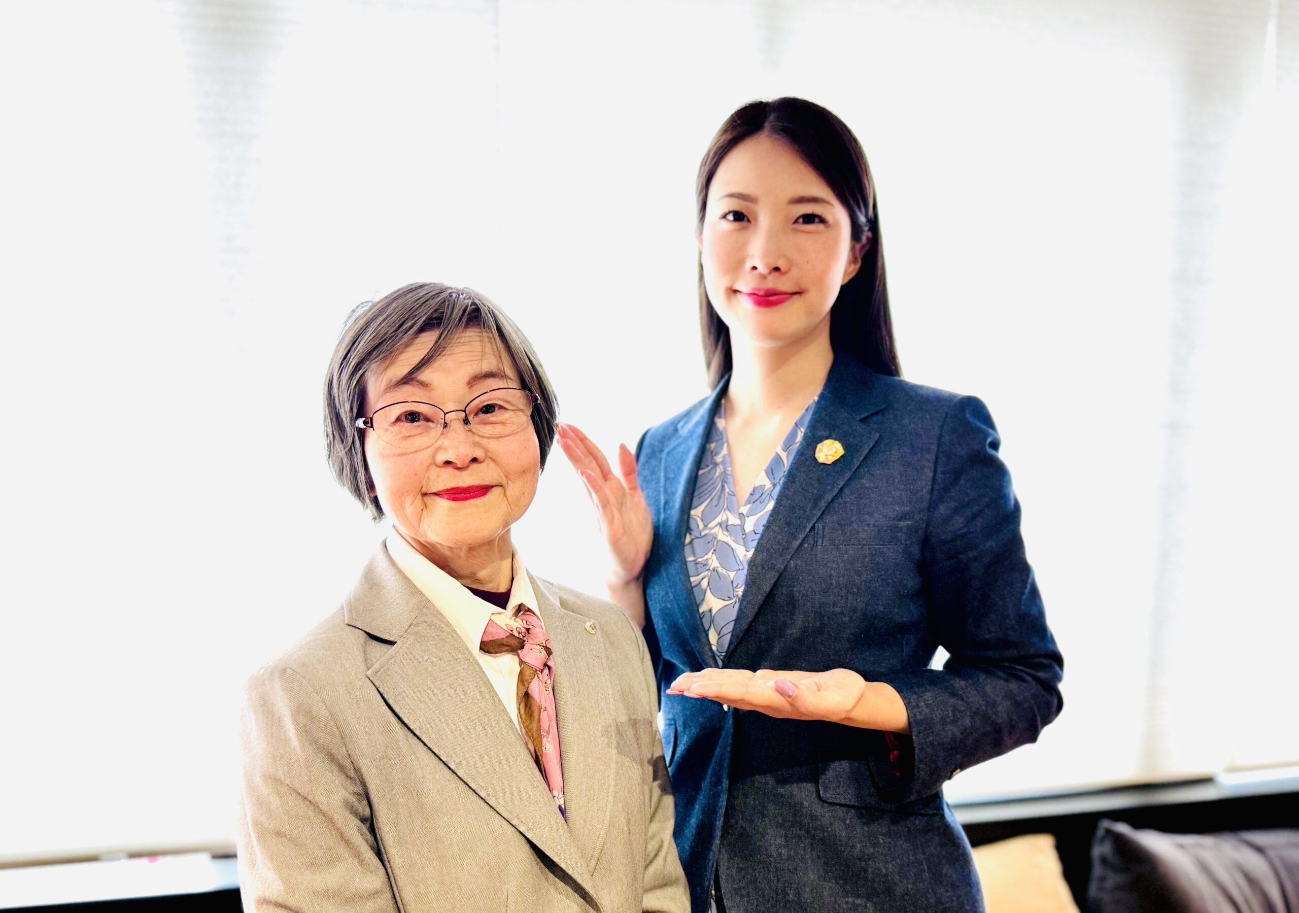 湯島倫理法人会でのインタビューに臨む十河慶子さん(左)