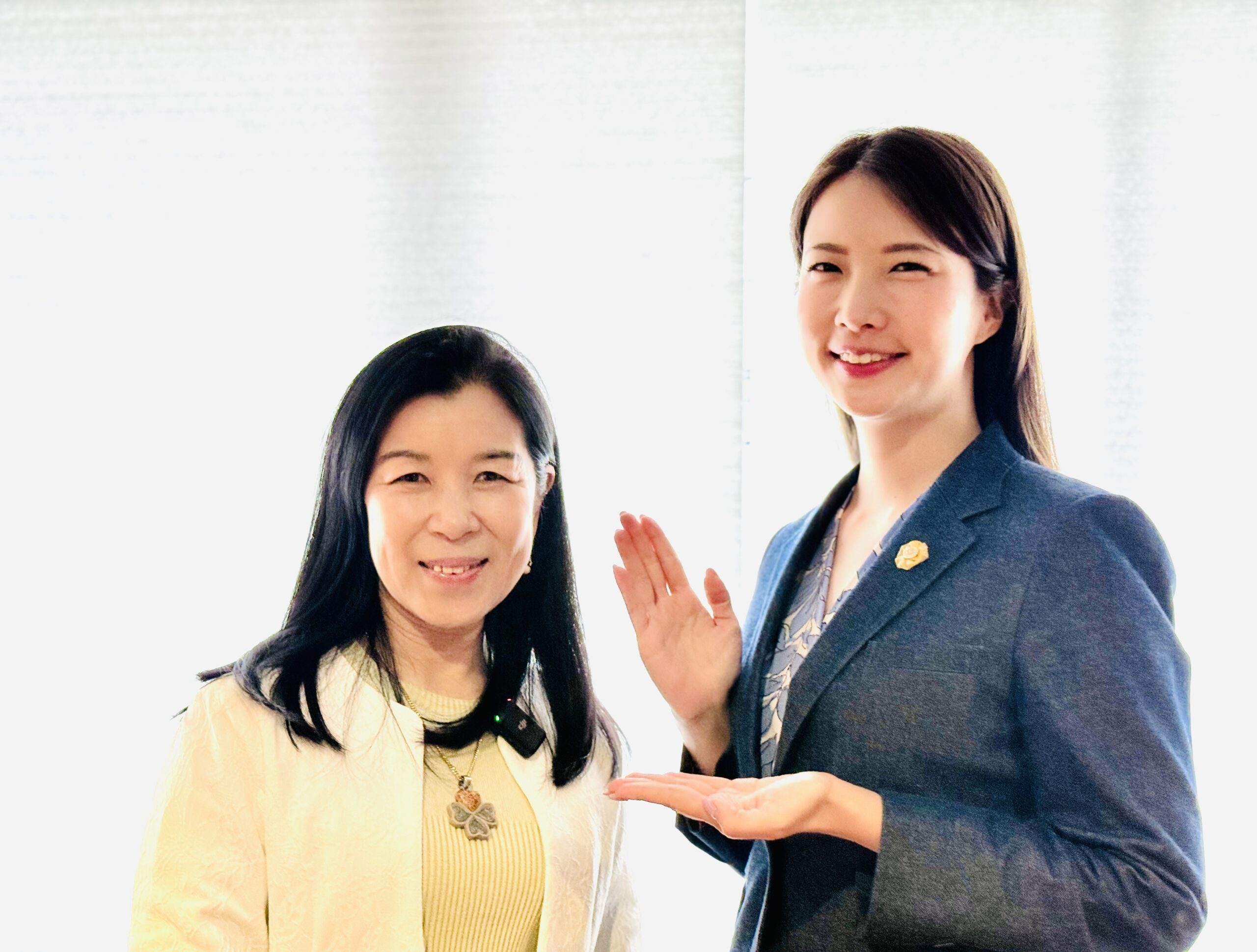 湯島倫理法人会でのインタビューに臨む指田千歳さん(左)