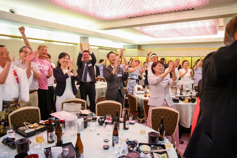 20周年記念祝賀会「会場一体の締め」